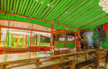 Profitable Beachfront Restaurant For Sale, Caye Caulker – Belize real-estate photo