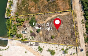 RARE! HUGE Waterfront Lot on Southside Caye Caulker! β Belize real-estate photo